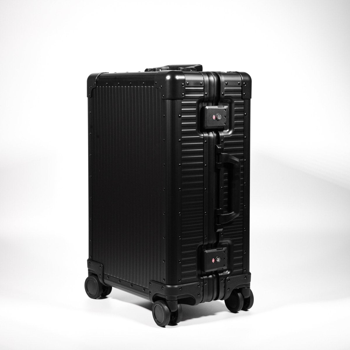 Stripe Aluminum Suitcase(Black) - aucentic